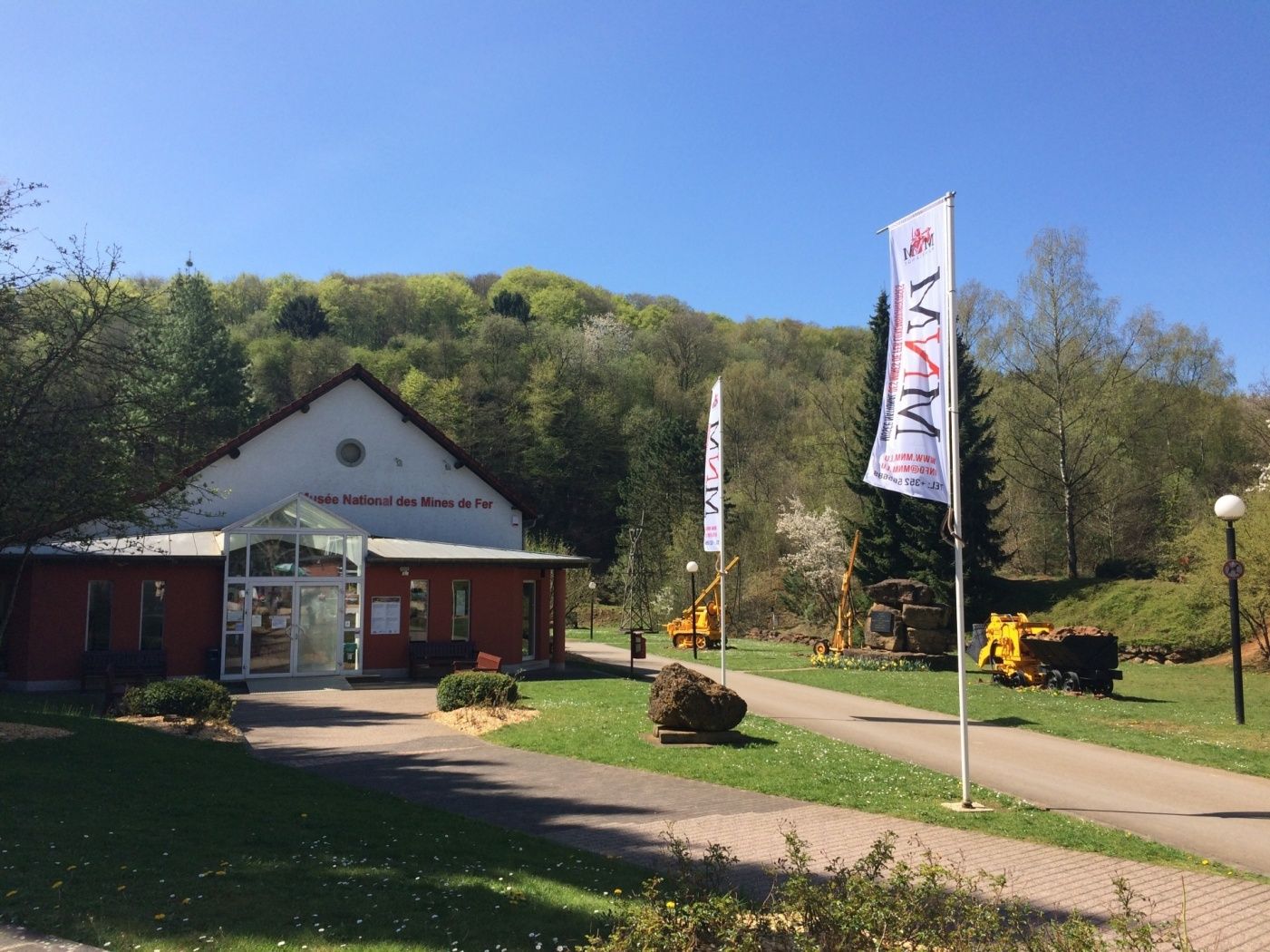 23 Bahnhof zu Bahnhof Rumelange - Kayl